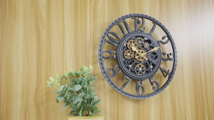 Horloge murale industrielle IvoQ avec engrenages mobiles, noire